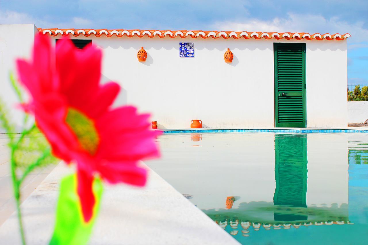 Azimute Guest House อัลเจซูร์ ภายนอก รูปภาพ